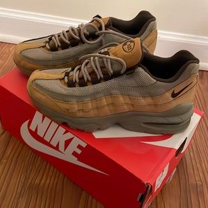Nike Air Max 95 Wheat. Unisex